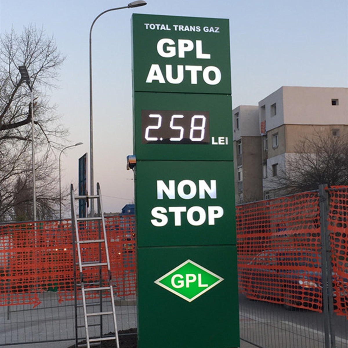 gas price signs case